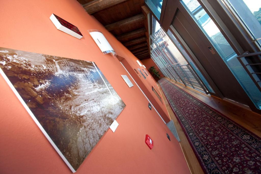 Hotel Palazzo Di Mezzo Carrù Dış mekan fotoğraf